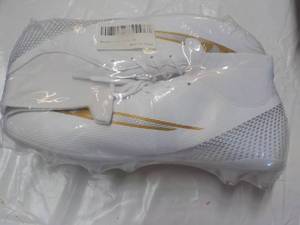 lot 125 image: Wugehu White Cleats size 43...