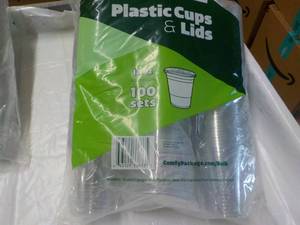 lot 132 image: 100 Sets 12 oz Plastic Cups and Lid...