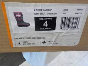 lot 134 image: Girls Boots size 4...