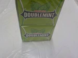lot 173 image: DoubleMint 150 Sticks Gum...