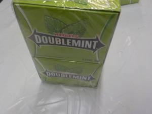 lot 175 image: DoubleMint 150 Sticks Gum...