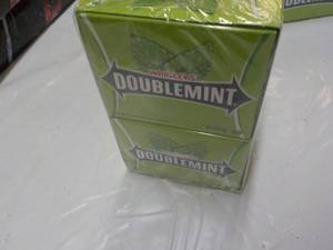 lot 176 image: DoubleMint 150 Sticks Gum...
