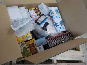 lot 206 image: Large box of New Amazon Overstock...