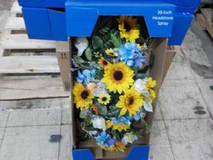 lot 208 image: 30 Artificial Flower Spray...