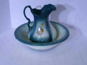 lot 148 image: Vintage bathing bowl and pitcher...