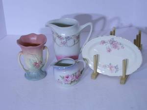 lot 160 image: Hull Vase W3 5, accessorie plate,...