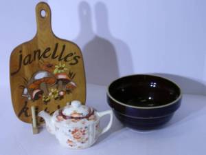 lot 135 image: Vintage Crock, teapot, cutting boar...