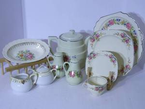 lot 140 image: Vintage teapot, salt and pepper sha...