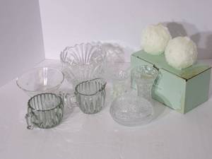 lot 80 image: Partylite Christmas and Cystal...