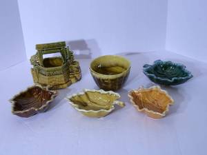 lot 101 image: California, USA Mccoy Pottery...