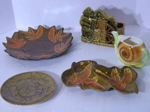 lot 102 image: California, USA Mccoy Pottery...