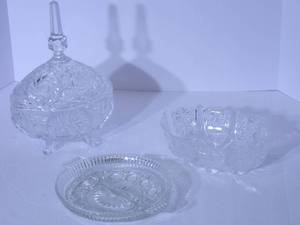 lot 114 image: Crystal glassware (rack not include...