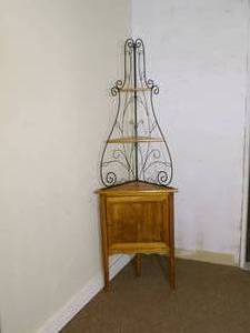 lot 35 image: Woodenmetal corner shelf 70 tall ...