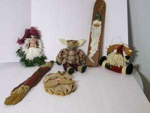 lot 61 image: Lot of Christmas ...