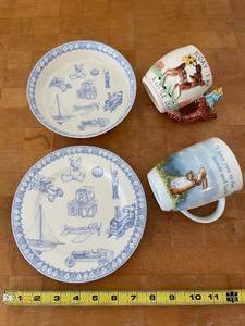 lot 47 image: Set of 2 Queens Est. 1795 Toyland Plates & 2 Ceramic Mugs