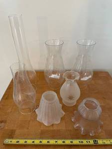 lot 56 image: Collection of 7 Glass and Crystal Flower Vases