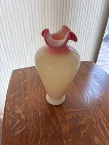 lot 73 image: Vintage Fenton Glossy Burmese Rib Optic Pitcher with a Ruffle Rim