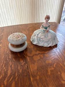 lot 75 image: Vintage Lady-Figure Trinket Box and Porcelain Limoges Pill Box