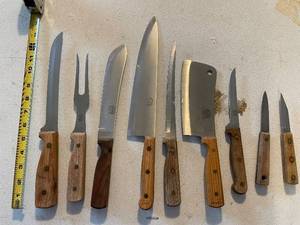 lot 126 image: Set of 9 Chefs Choice Molybdenum Steel Knives with Wood Handles