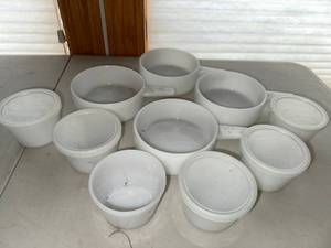 lot 269 image: Collection of 10 Pyrex White Milk Glass Bowls with Lids