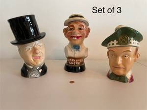 lot 341 image: Set of 3 Vintage Ezra Brooks Heritage China Decanters