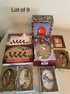 lot 347 image: Lot of 9 Handcrafted Christmas Decorations and Ornaments