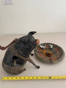 lot 701 image: Unique Ceramic Pig Statue and Decorative Leaf Plate with Bird Figurines