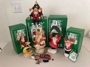 lot 706 image: David Frykman Collection of Santa Figurines with 4 Original Boxes
