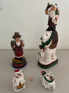 lot 803 image: Set of 4 David Frykman Holiday Figurines