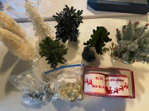lot 834 image: Assorted Christmas Decorations Including Trees and Ribbons