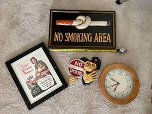 lot 870 image: Set of 4 Vintage No Smoking Signs and Wall Clock