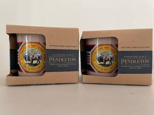 lot 875 image: Pair of Yellowstone National Park Pendleton Mugs