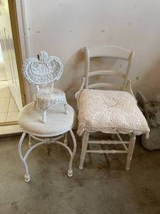 lot 886 image: Set of White Chairs Wicker, Painted Cane, and Metal Stool