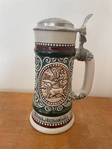lot 343B image: Avon 1978 Collectible Beer Stein with English Setter and Rainbow Trout Design