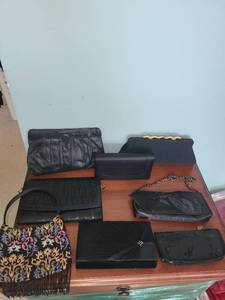 lot 403 image: Collection of 8 Vintage and Evening Handbags