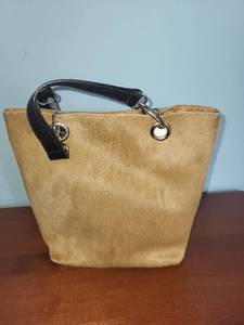 lot 414 image: Maurizio Taiuti Genuine Leather Handbag with Fur Trim