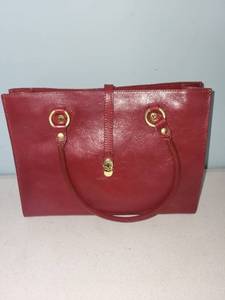 lot 429 image: Vintage Red Leather Shoulder Bag with Gold-Tone Accents