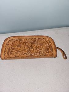 lot 446 image: Handcrafted Leather Wallet with Floral Design