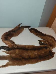 lot 469 image: Collection of 4 Vintage Mink Fur Stoles