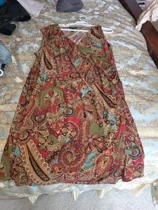 lot 475 image: Collection of 5 Womens Plus Size Dresses - Lauren & Alex Evenings