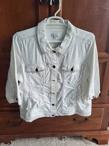 lot 494 image: Collection of 5 Womens Jackets and Shirts Various Brands and Styles