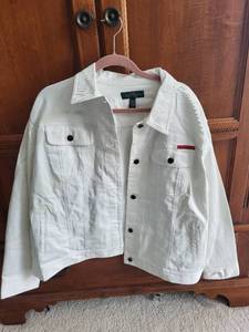 lot 502 image: Set of 4 Denim Jackets by Ralph Lauren and Levis