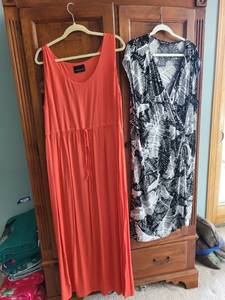 lot 505 image: Collection of 5 Plus Size Dresses by Various Designers