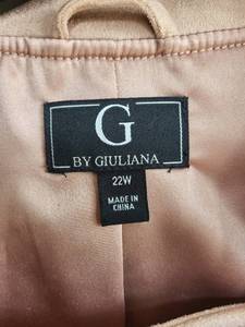 lot 526 image: Set of Plus Size Womens Jackets by Giuliana and Alfani, Size 22W and 3X