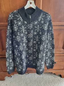 lot 531 image: Set of 2 Womens Wool Sweaters - Jones New York and Squaw Valley