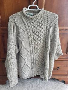 lot 540 image: Aran Crafts XL 100% Wool Cable Knit Sweater Made in Ireland