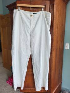 lot 562 image: Set of 6 Womens Pants Ralph Lauren and GV Giulianni Size 22W