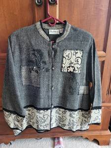 lot 580 image: Set of 3 Womens Art Jackets and Cardigan by Flashback and Art Unlimited