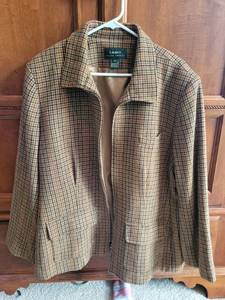 lot 581 image: Set of 3 Ralph Lauren Blazers and Jackets - Plaid Patterns, Sizes 20W & 3X