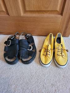 lot 650 image: Used Womens Size 11M Sperry Sneakers and Size 9 Dr. Martens Sandals